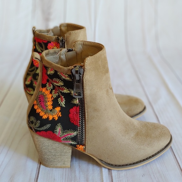 Autumnal Floral Taupe Block Heel Booties - Picture 5 of 7